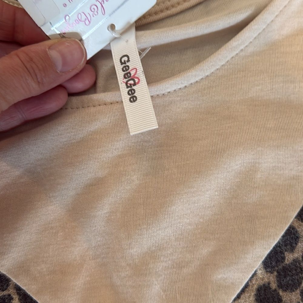 Chevron Leopard Print Top - Picture 3 of 7